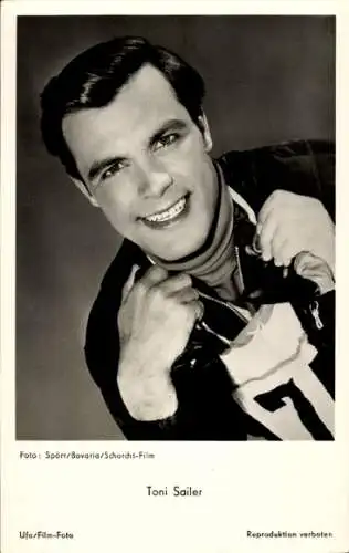 Ak Toni Sailer, Österreichischer Skirennläufer und Schauspieler, Portrait, UFA Film, Autogramm