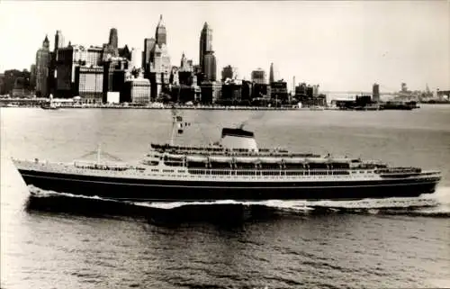 Ak Passagierschiff Cristoforo Colombo,Italia Società di Navigazione, in New York