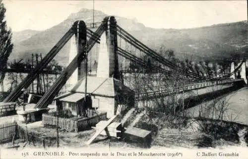 Ak Grenoble Isère, Pont suspendu sur le Drac et le Moucherotte