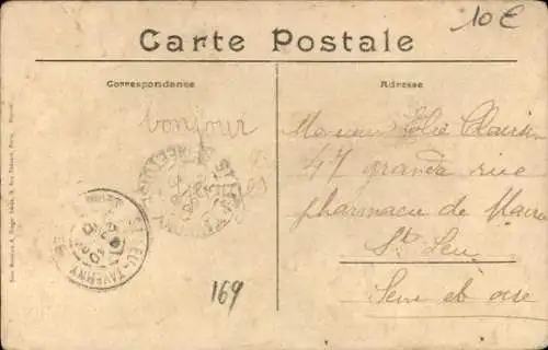 Ak Beaumont du Gâtinais Seine et Marne, Ferme et Pont Interieur du Chateau