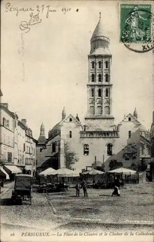 Ak Périgueux Nouvelle-Aquitaine Dordogne, Place de la Clautre, Clocher de la Cathedrale