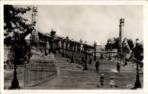 Ak Marseille Bouches du Rhône, Monumentale Treppe des Gare Saint-Charles