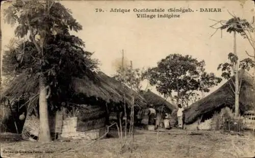 Ak Dakar Senegal, Einheimisches Dorf