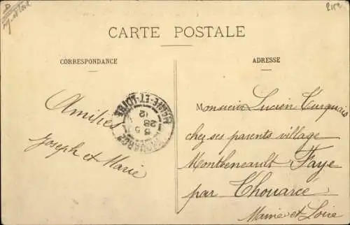 Ak Beaupréau Maine et Loire, Place du Marche et les Postes