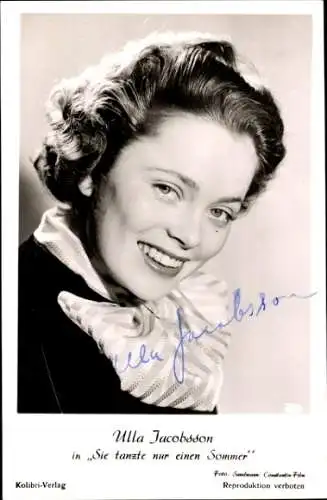 Ak Schauspielerin Ulla Jacobsson, Portrait, Sie tanzte nur einen Sommer, Autogramm