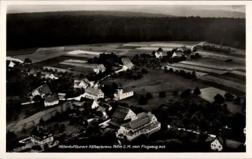 Ak Kälberbronn Pfalzgrafenweiler im Schwarzwald, Fliegeraufnahme, Gesamtansicht der Ortschaft