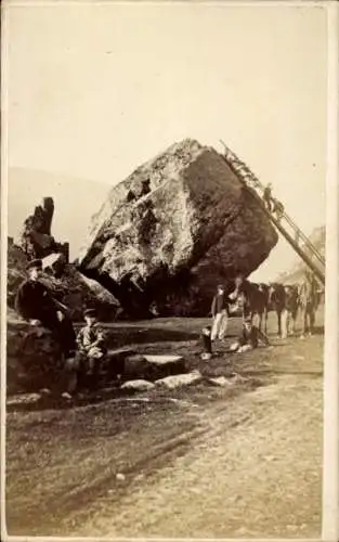 Foto Borrowdale North West, Bowder Stone