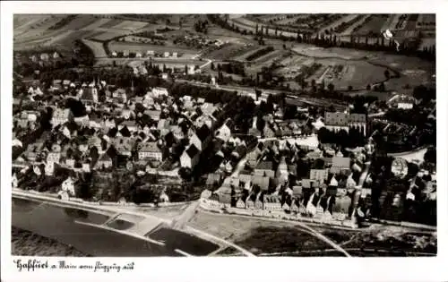 Ak Haßfurt Unterfranken Bayern, Fliegeraufnahme, Stadtpanorama