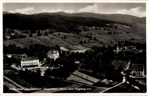 Ak Bad Bergzabern an der Weinstraße Pfalz, Fliegeraufnahme, Kinderheim Emilienruh