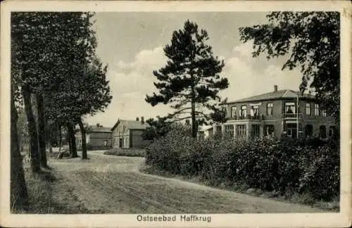 Ak Haffkrug Scharbeutz Ostholstein, Straßenpartie, Hotels