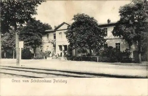 Ak Perleberg in der Prignitz, Schützenhaus, Bahnschienen