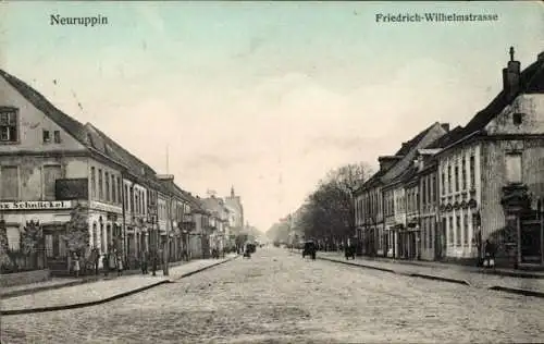 Ak Neuruppin in Brandenburg, Friedrich Wilhelm Straße, Geschäftshaus Schnäckel