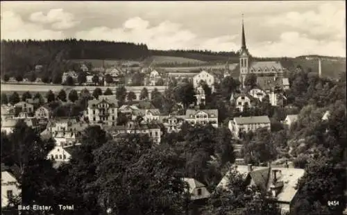 Ak Bad Elster im Vogtland, Blick auf den Ort, Kirche