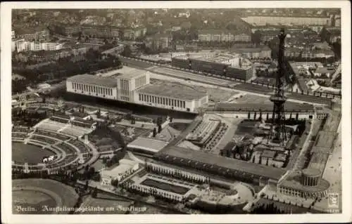 Ak Berlin Charlottenburg, Ausstellungsgelände am Funkturm, Messe, Fliegeraufnahme