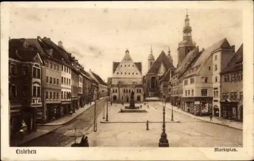 Ak Eisleben, Marktplatz, Denkmal, Kirche, 1921