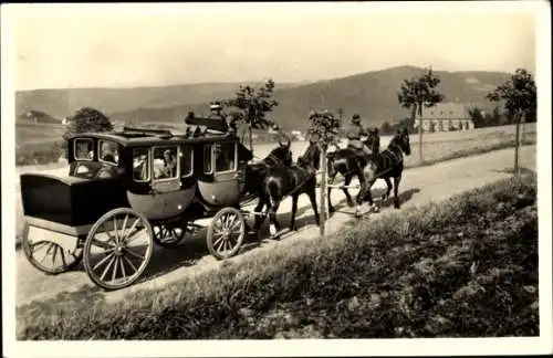 Ak Oberschlema Bad Schlema im Erzgebirge Sachsen, Erste Pferdepost Deutschlands, Postkutsche