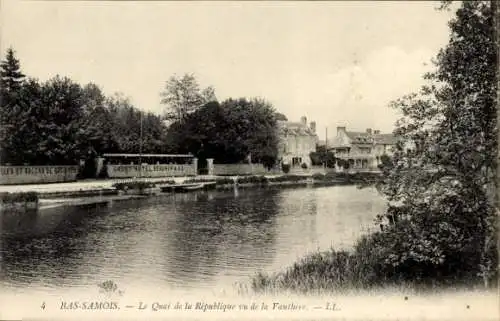 Ak Bas Samois Seine et Marne, Le Quai de la Republique vu de la Vauthere