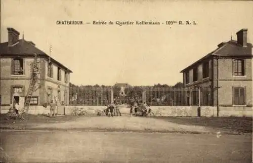 Ak Châteaudun Eure et Loir, Entree du Quartier Kellermann