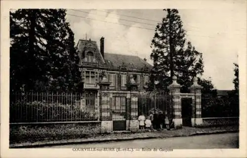 Ak Courville sur Eure Eure-et-Loir, Ecole de Garcons