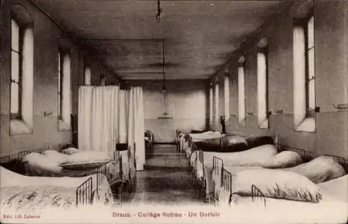 Ak Dreux Eure et Loir, College Rotrou, Un Dortoir