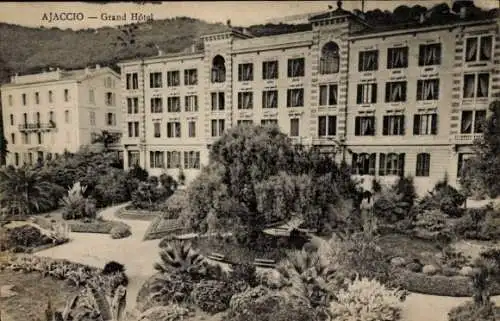 Ak Ajaccio Corse du Sud, Grand Hotel