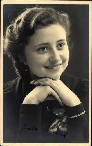 Ak Schauspielerin Gisela Nowak, Portrait, Autogramm