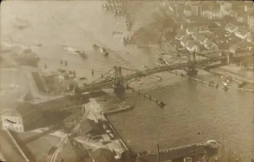 Foto Ak Wilhelmshaven an der Nordsee, Luftbild, Brücke