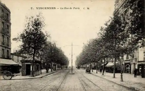 Ak Vincennes Val de Marne, La Rue de Paris