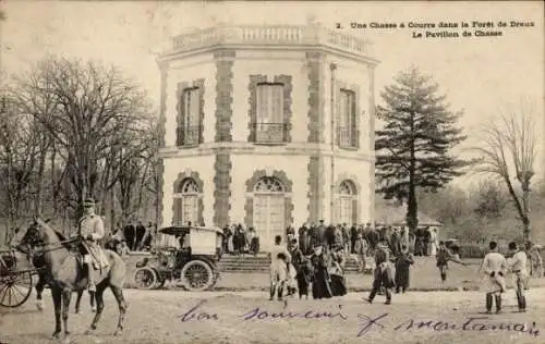 Ak Dreux Eure et Loir, Une Chasse a Courre dans la Foret, Le Pavillon de Chasse