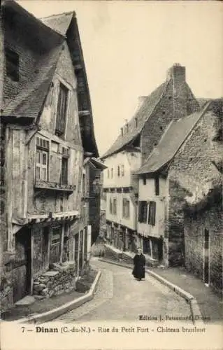 Ak Dinan Côtes-d’Armor, Rue du Petit Fort - Chateau branlant