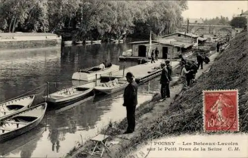 Ak Poissy Yvelines, les Bateaux-Lavoies sur le petit Bras de la Seine