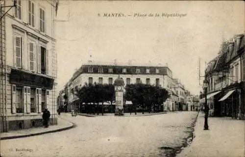 Ak Mantes-Yvelines, Place de la République