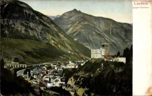 Ak Landeck in Tirol, Blick gegen Norden auf Ort, Burg