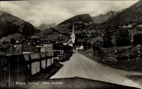 Ak  Virgen in Tirol, Straßenpartie zur Kirche