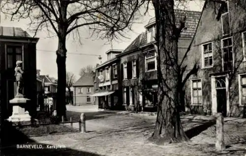 Ak Barneveld Gelderland, Kerkplein