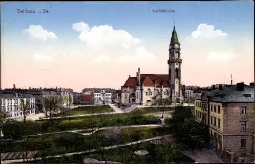 Ak Zwickau Sachsen, Blick auf die Lutherkirche mit Gartenanlage