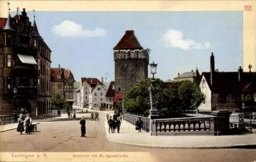 Ak Esslingen am Neckar Baden Württemberg, Schelztor mit St. Agnesbrücke, Passanten