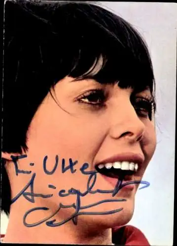 Ak Schauspielerin und Sängerin Mireille Mathieu, Portrait, Autogramm