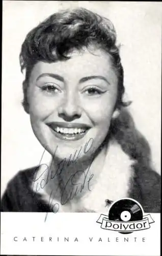 Ak Sängerin und Schauspielerin Caterina Valente, Portrait, Polydor-Schallplatten, Autogramm