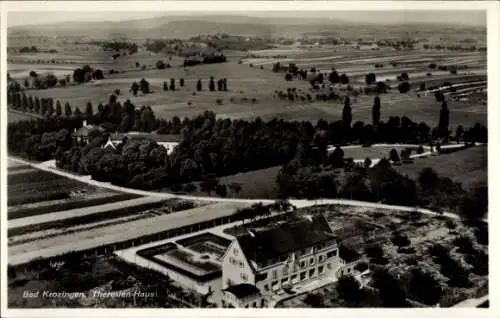 Ak Bad Krozingen im Breisgau Schwarzwald, Theresien-Haus, Luftaufnahme