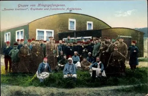 Ak Gruppe von Kriegsgefangenen, Zouaven, Engländer und französische Artilleristen, I WK