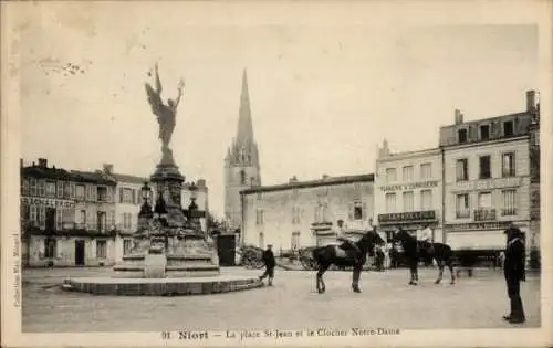 Ak Niort Deux Sèvres, Place St-Jean, Glockenturm Notre Dame