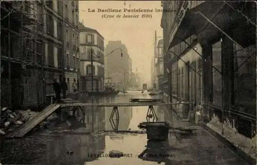 Ak Levallois Perret Hauts de Seine, Überschwemmung der Seine, Rue Raspall