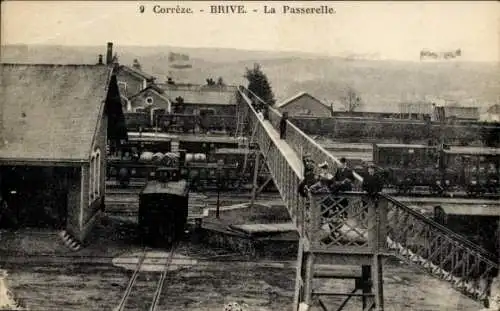 Ak Brive la Gaillarde Corrèze, Passerelle, Bahnhof