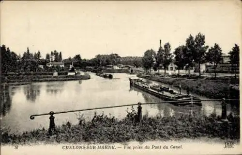 Ak Châlons-sur-Marne, Blick von der Kanalbrücke aus