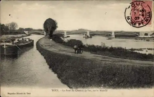 Ak Toul Meurthe et Moselle, Pont du Chemin de Fer, an der Mosel