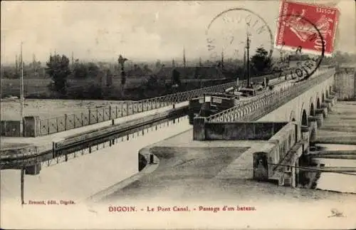 Ak Digoin Saône et Loire, Kanalbrücke, Durchfahrt eines Bootes