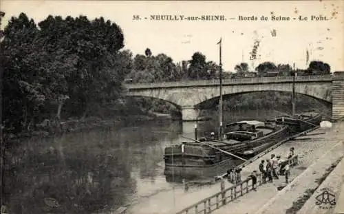 Ak Neuilly sur Seine Hauts de Seine, Ufer der Seine, Brücke