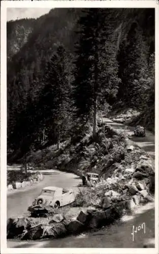 Ak Cauterets Hautes Pyrénées, Pont d’Espagne, Route de la Raidere