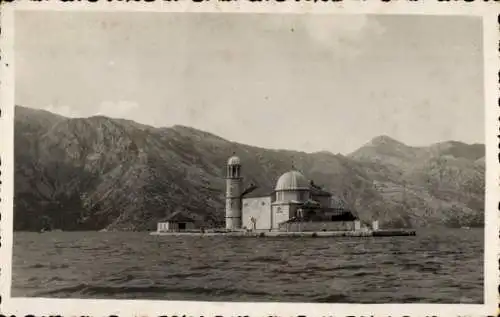 Foto Ak Kotor Cattaro Montenegro,Otocic, Unsere Liebe Frau von Skrpjela